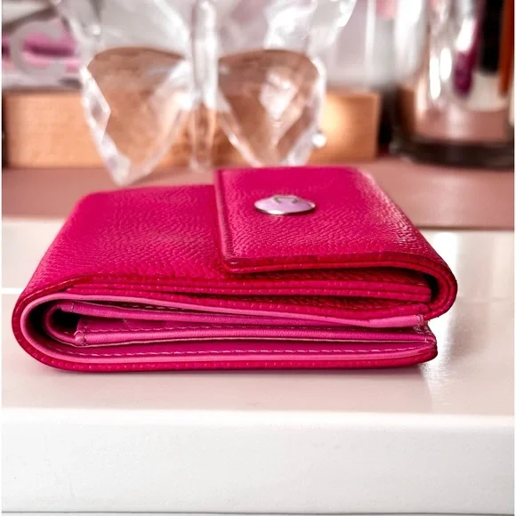 Hot Pink Chanel Caviar Leather Bifold Wallet - Picture 4 of 9